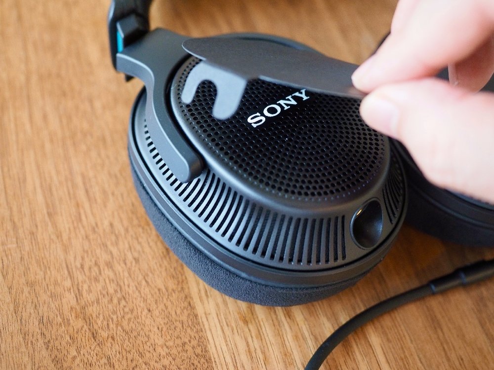 これはヘッドホン難民の終着点か。SONY「MDR-MV1」 レビュー