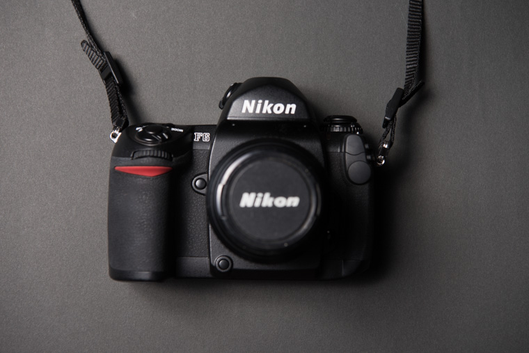 フィルムカメラの名機 Nikon F6 約1年使い続けての再レビュー！ | 関西