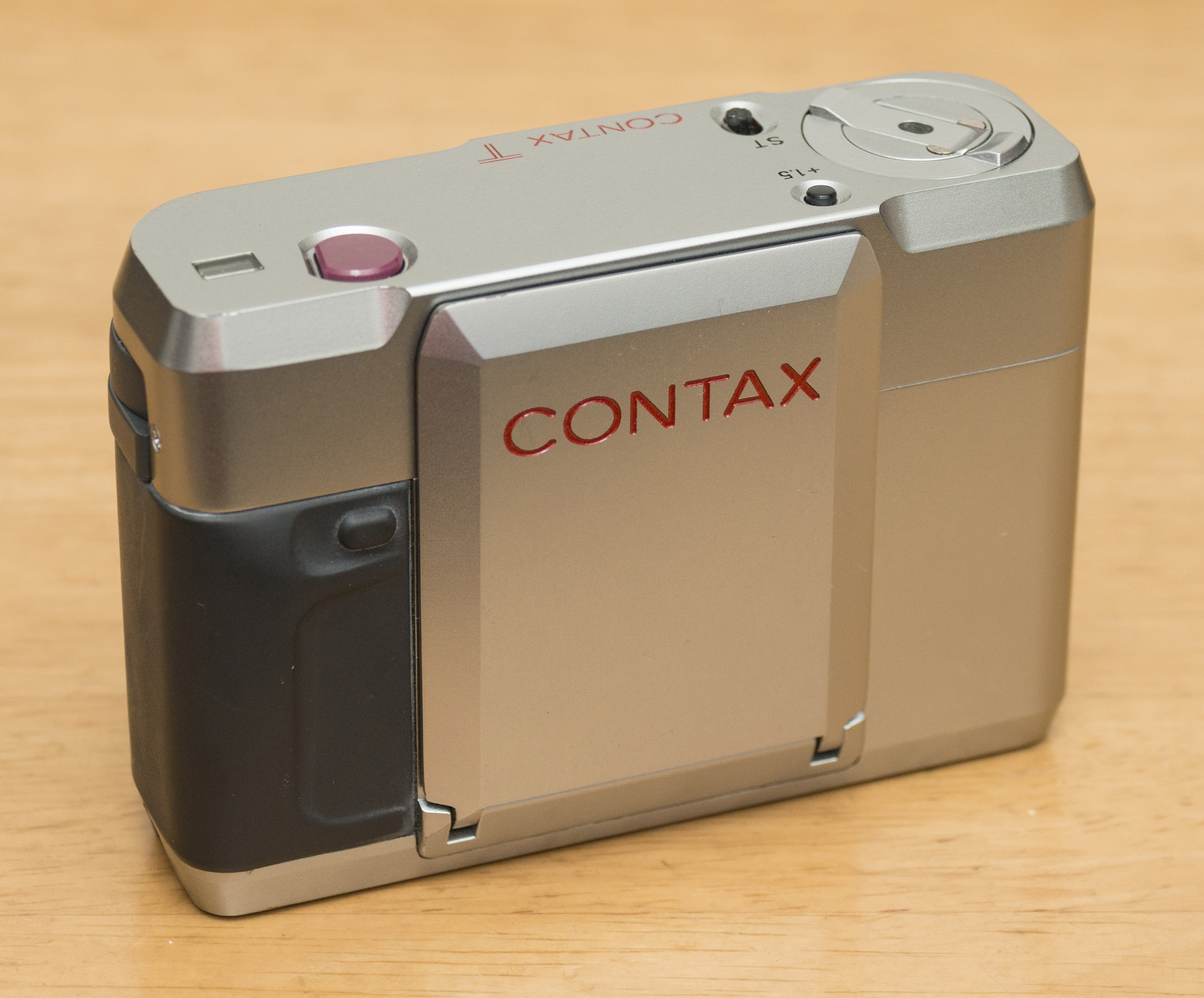 contax-t-1.jpg