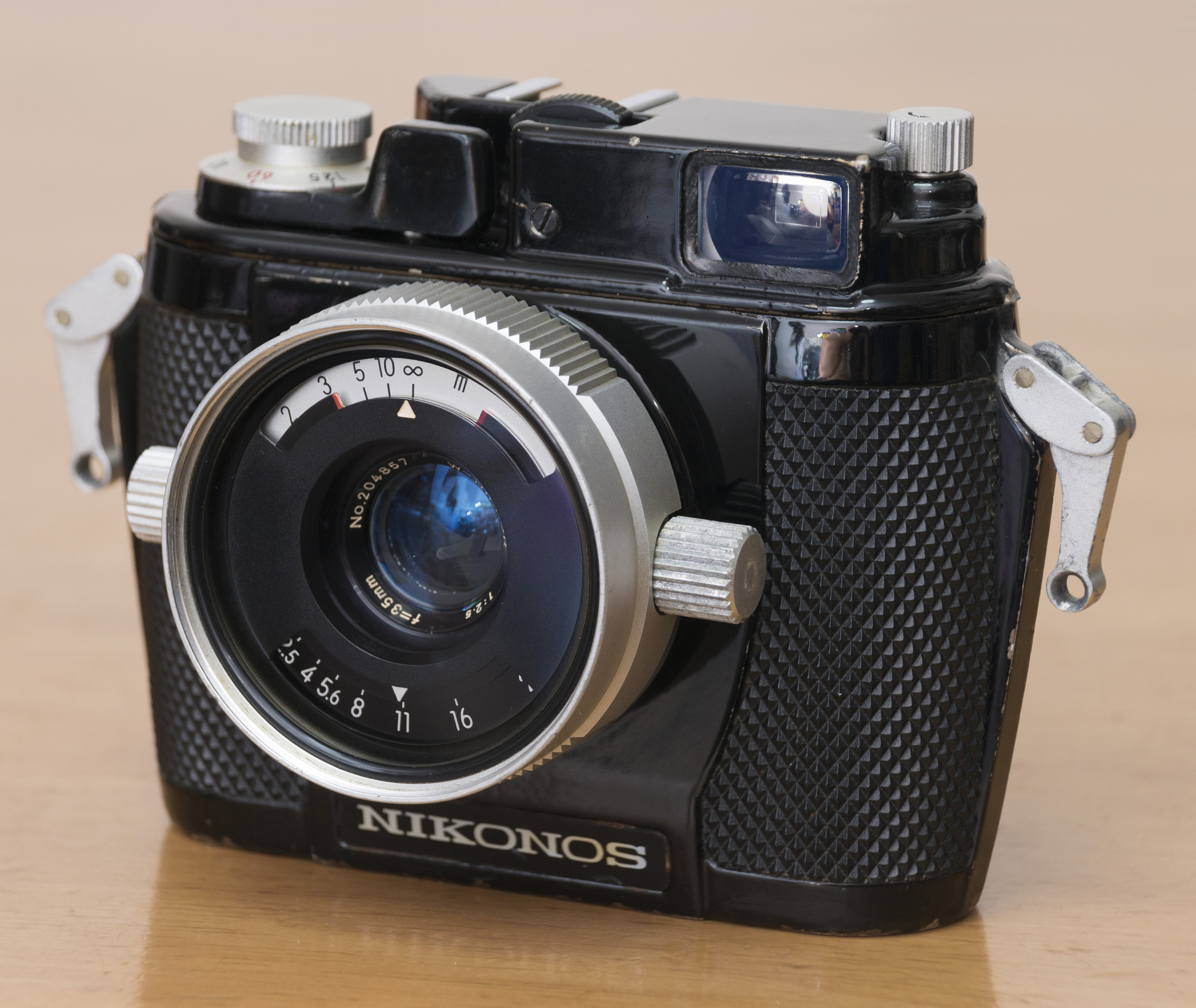 ニコノスとその他の水中カメラ