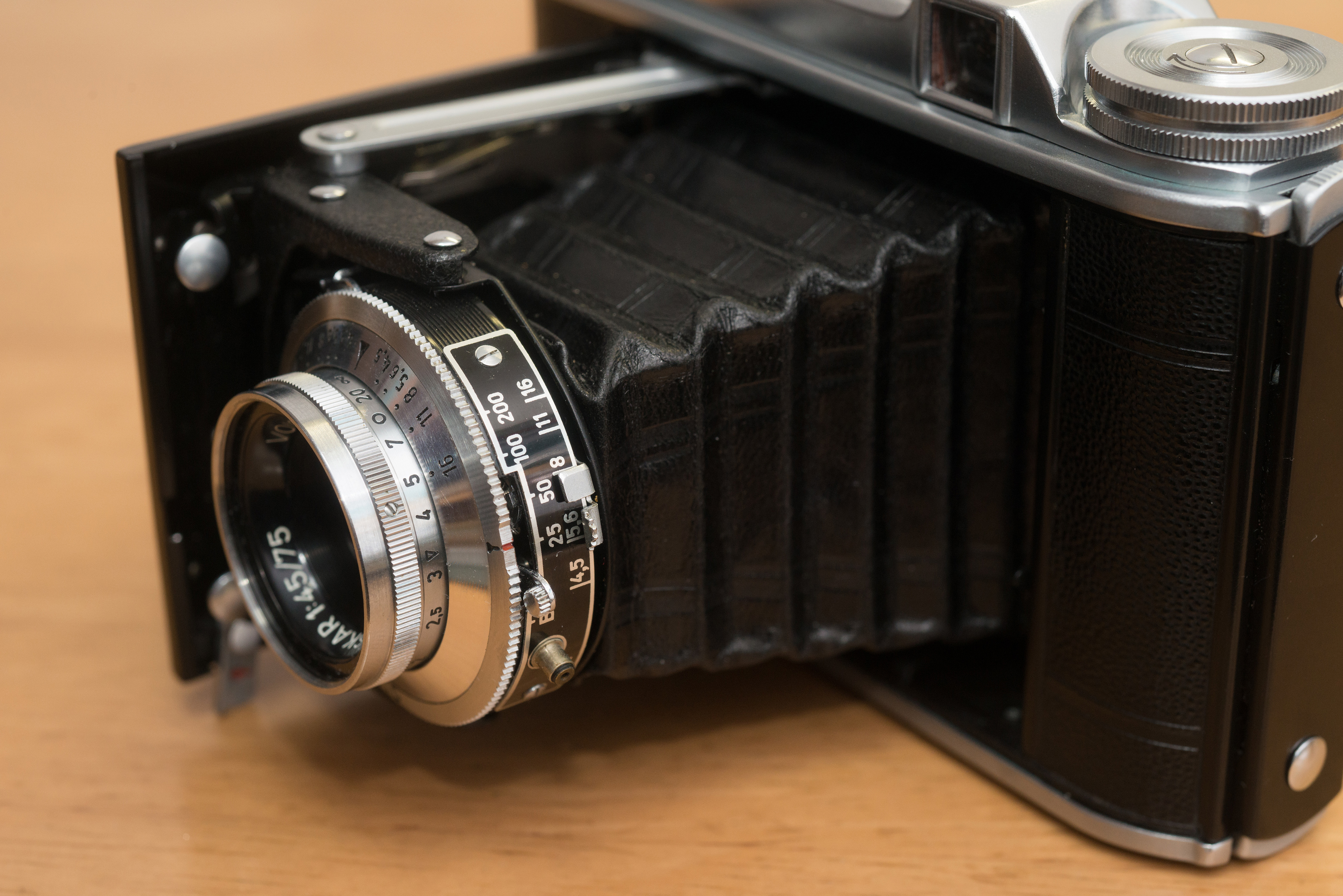 小さな66判カメラ フォクトレンダー ペルケオ