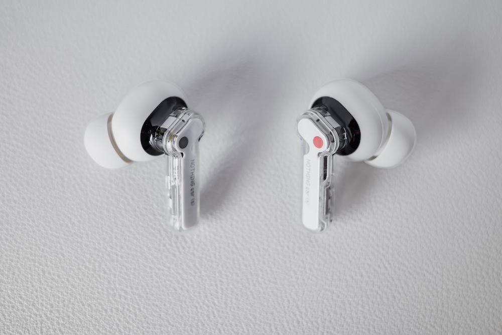 Nothing Ear (a) レビュー｜白スケルトン健在、自然で聴きやすいのに