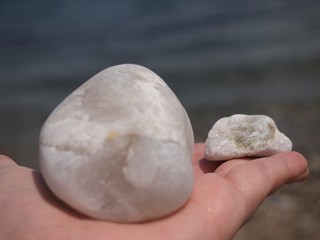 水晶を見つけてもらった（オリーヴァー）: 瀬戸内しまラジ！