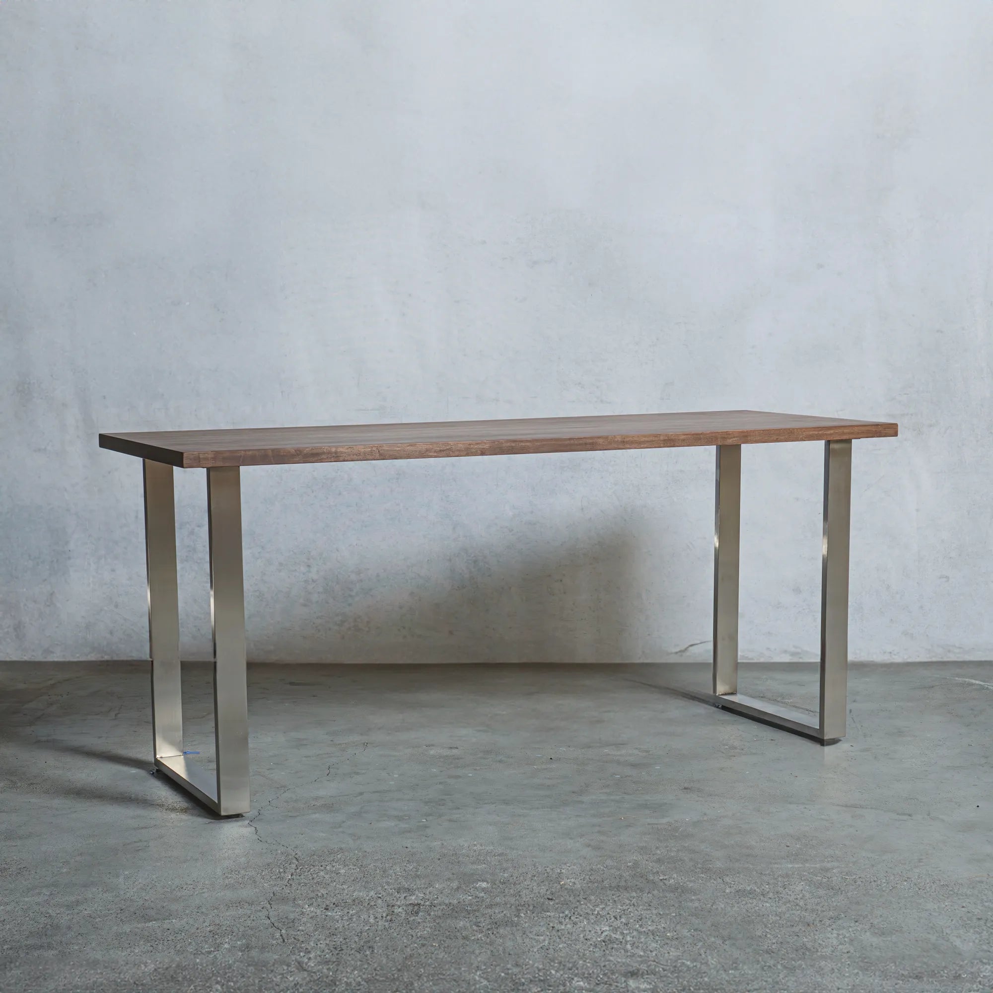 テーブル / デスク ゴム材 × アイアン脚 口型 — 清水材木店