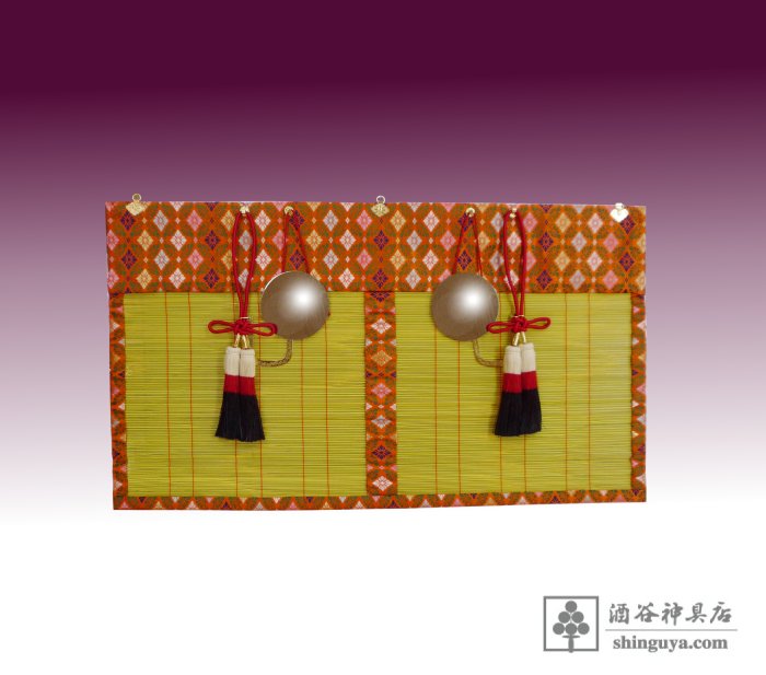 御簾 朱地交織倭錦金糸入り 麻房 神鏡二枚付き | 別注品 | 神具・祭具