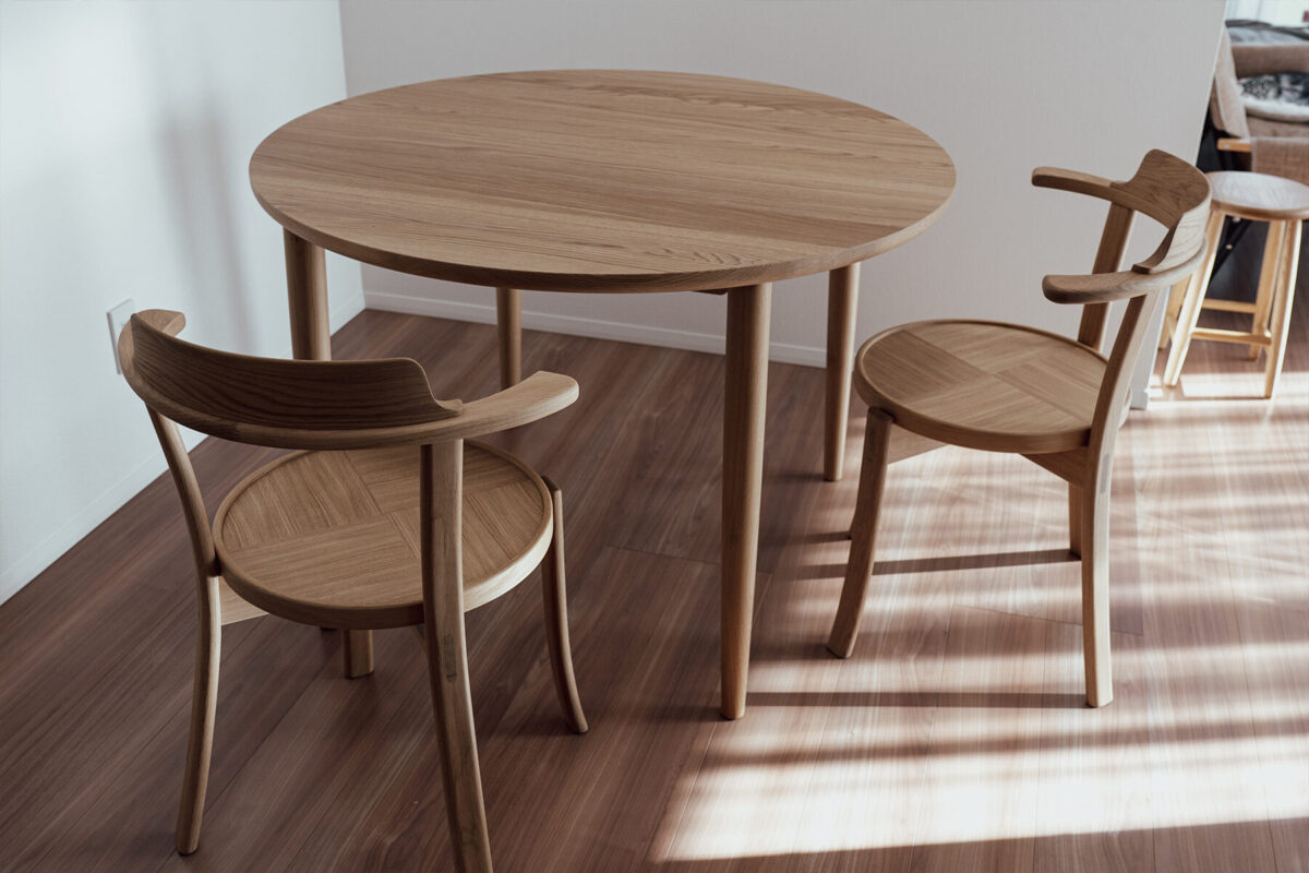 RUNT OM ルントオム チェアー | 塩田家具 リヴリア