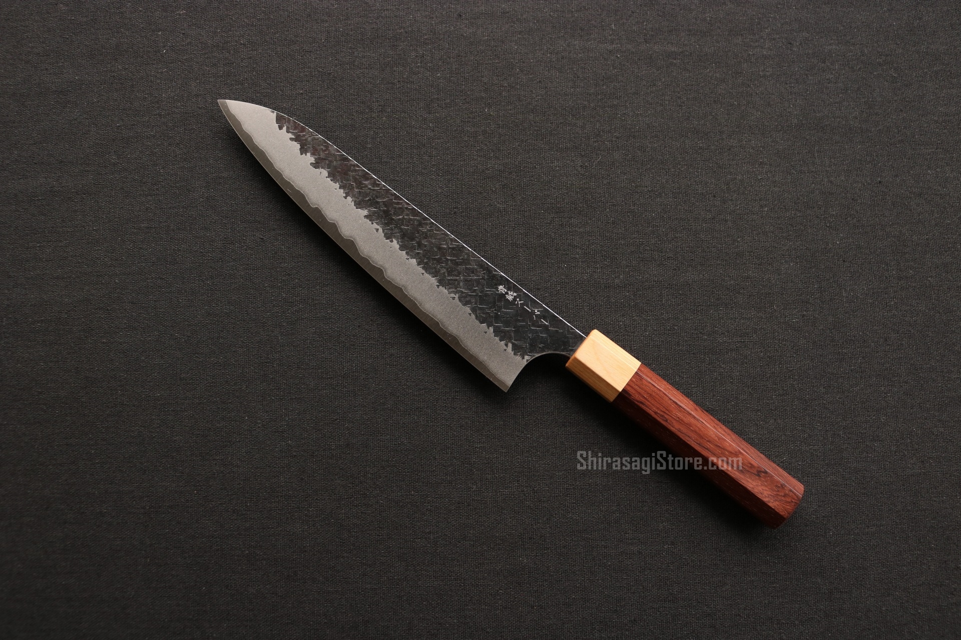 加藤義実 牛刀 包丁 青紙スーパー鋼 ステンレスクラッド 黒打 角槌目