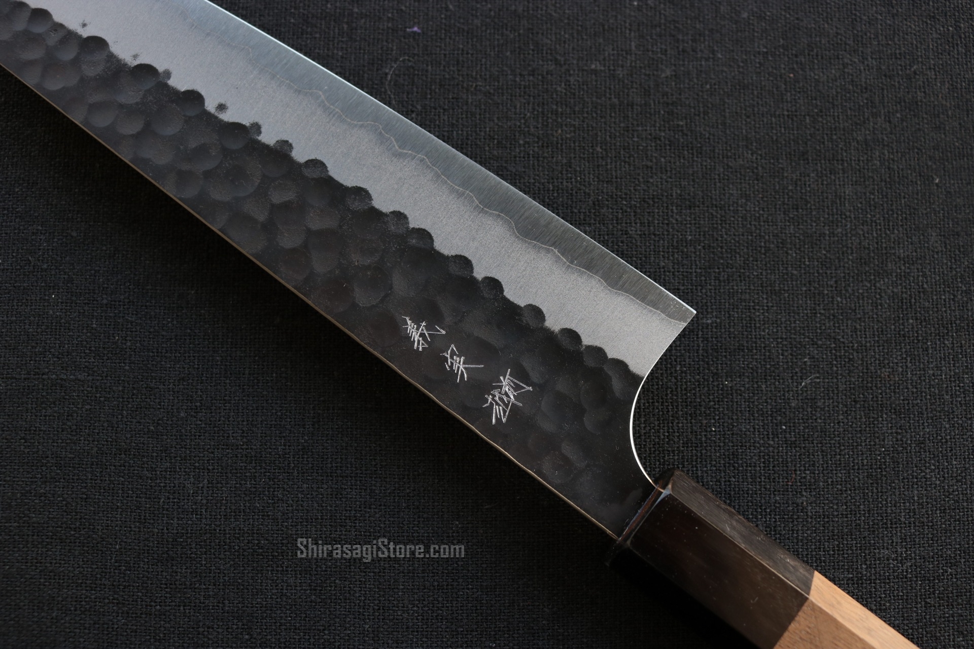 加藤義実 切付牛刀 包丁 青紙スーパー鋼 ステンレスクラッド 黒打 槌目