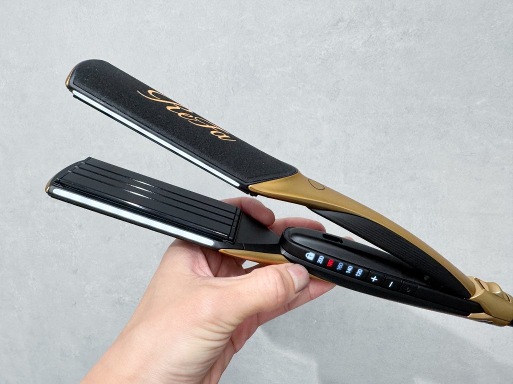 プロ専用】ReFa2025年新型ストレートアイロン「リファパワーストレート