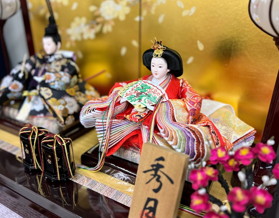 浜松市浜名区のS様は秀月オリジナルの豪華絢爛なお雛様 | 人形の秀月