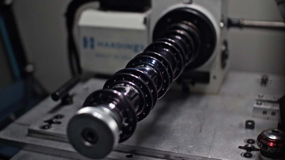 ChrisKing]センターロック対応ハブが新発売！ | SimWorks