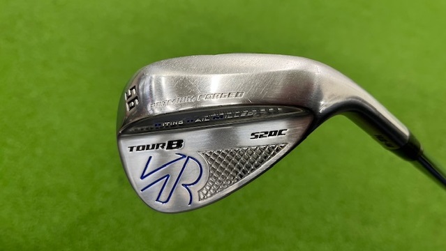 バンカーやグリーン周りから簡単に寄せられる魔法のウェッジを発見