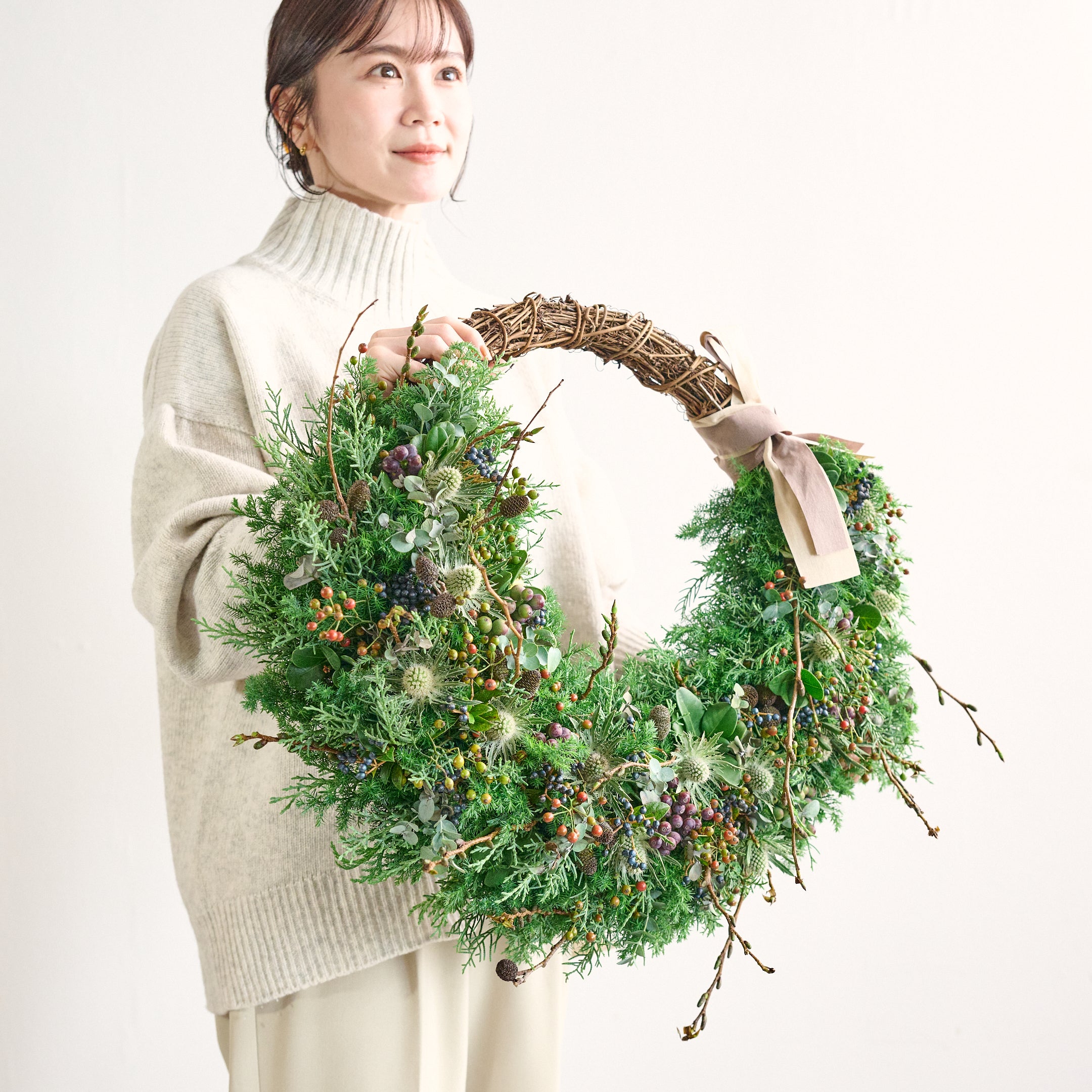 受注販売】冬の枝ものでつくったクリスマスリース2025（生花）