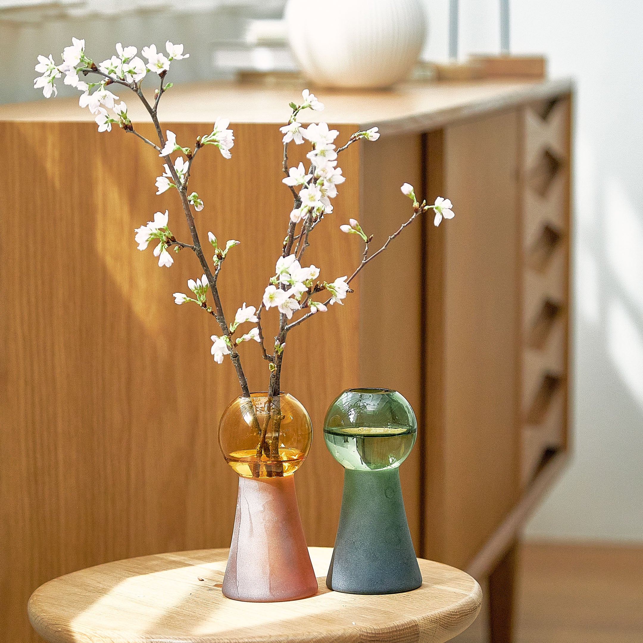 ICON ｜ アイコニックなシルエットのガラス花器