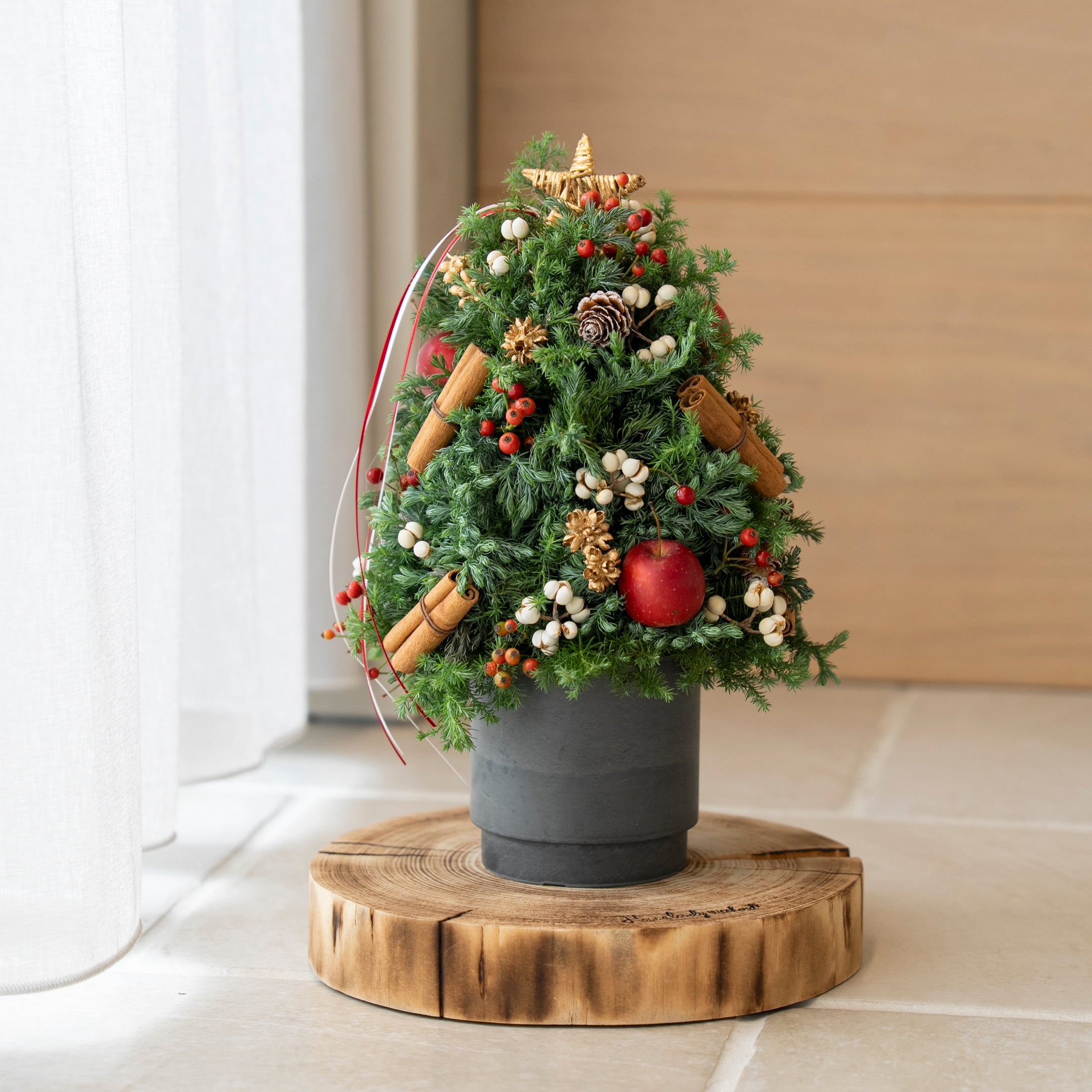 SiKiTO クリスマス特集2025｜リース＆スワッグやツリーなど販売