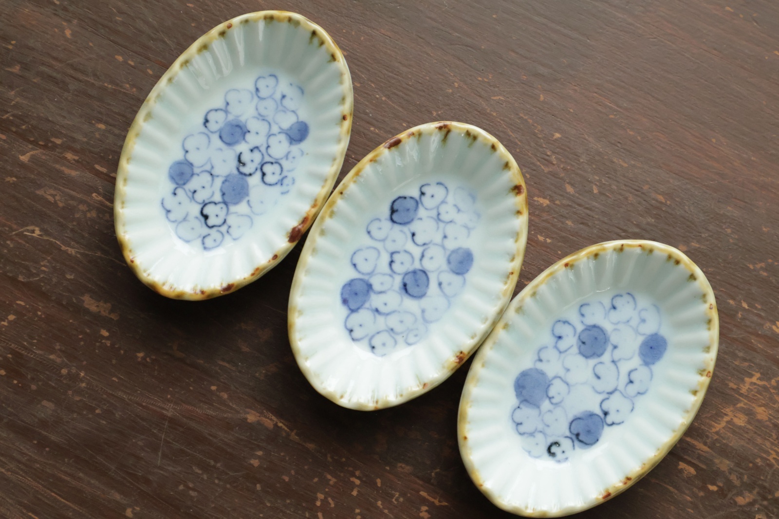 花詰文しのぎ楕円豆皿 / 山口利枝 - うつわと暮らしの道具 sizuku