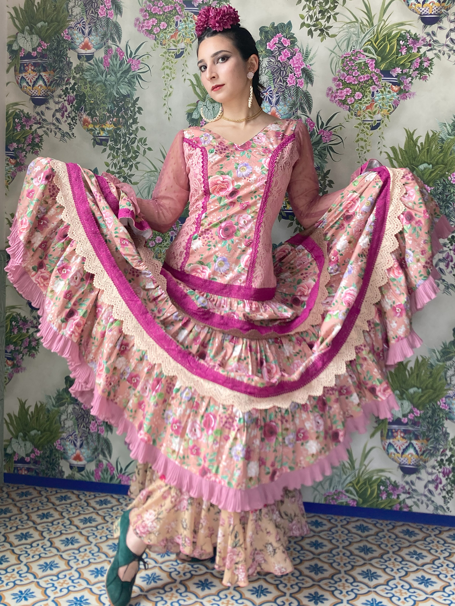 Sonia Johnes | フラメンコ衣装のソニア・ジョーンズ 公式ブランドサイト