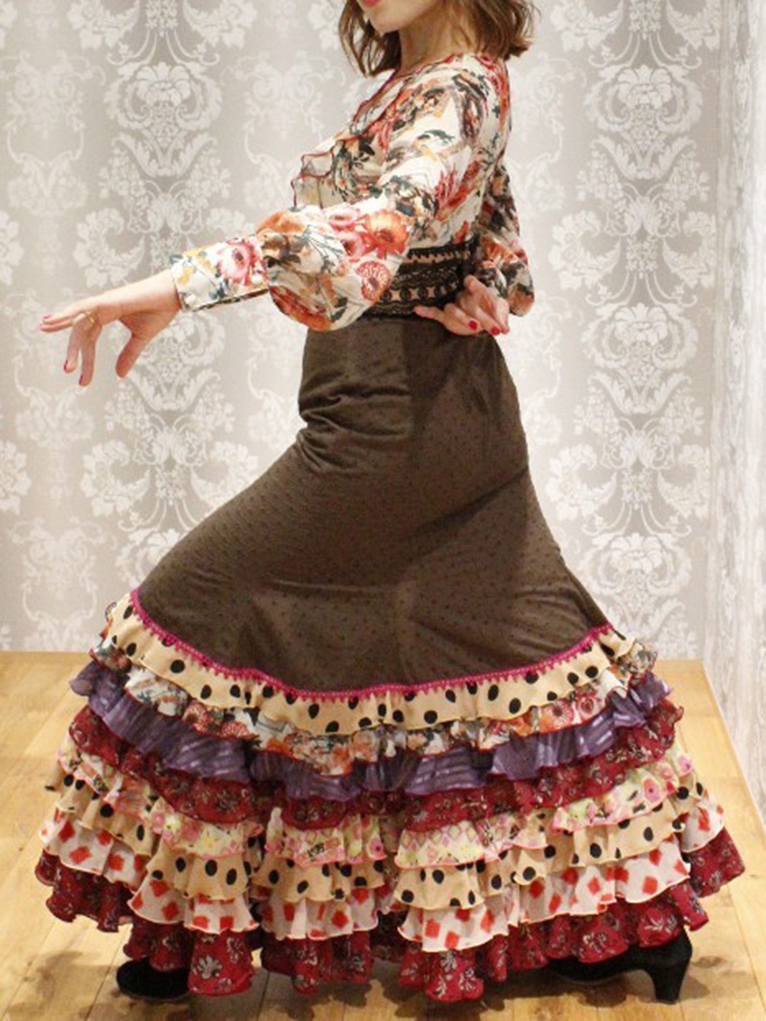 Sonia Johnes | フラメンコ衣装のソニア・ジョーンズ 公式ブランドサイト