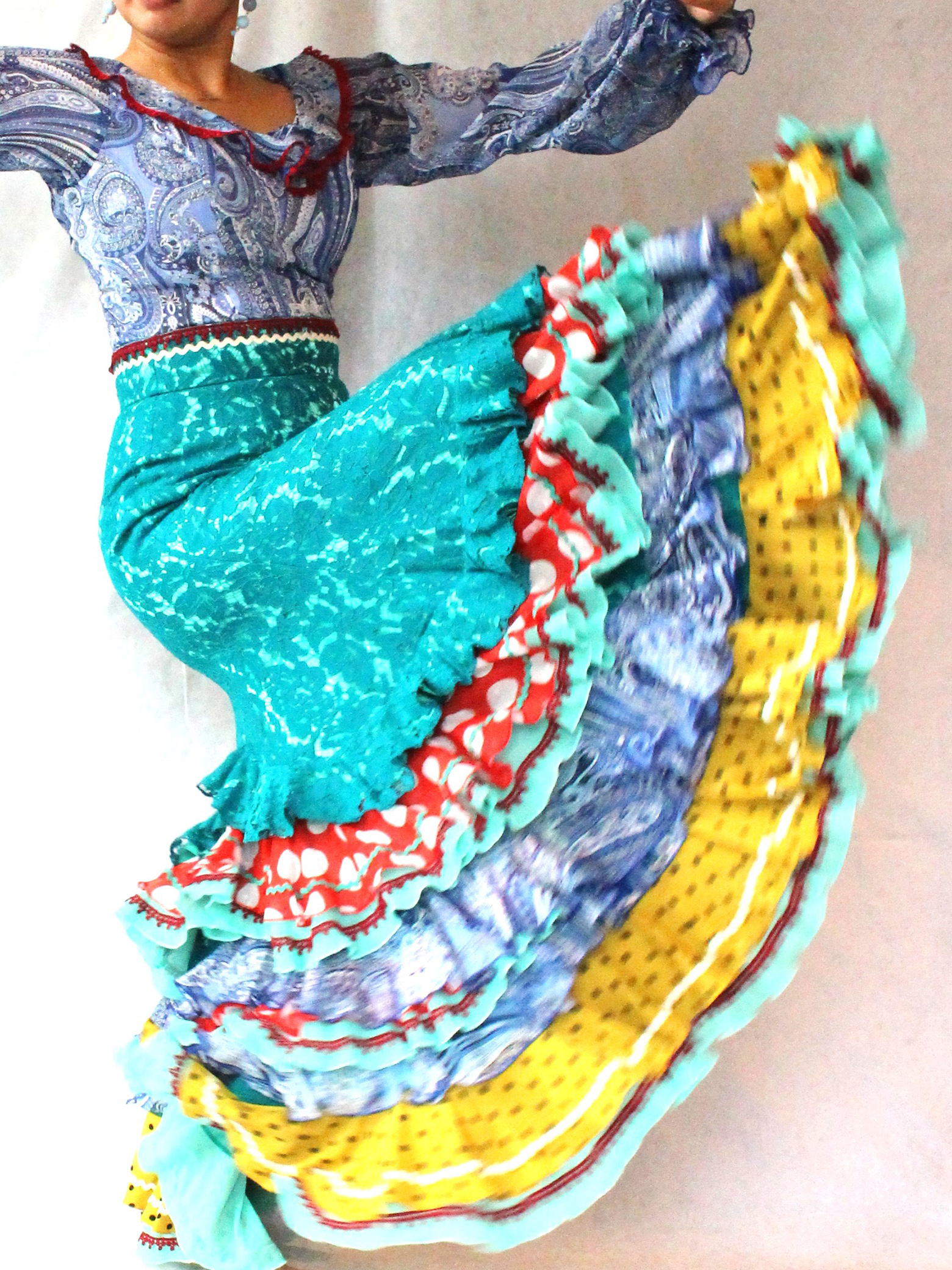 Sonia Johnes | フラメンコ衣装のソニア・ジョーンズ 公式ブランドサイト