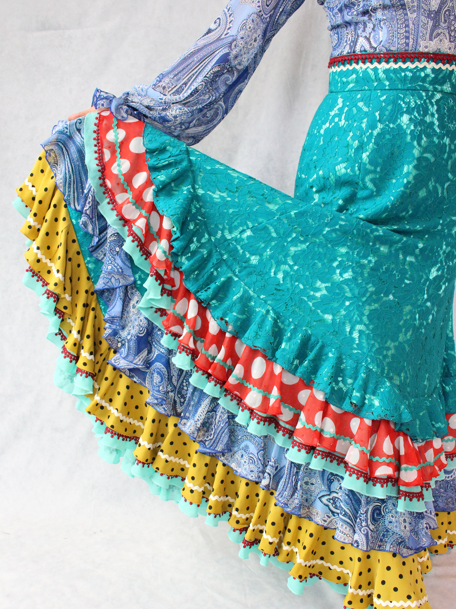 Sonia Johnes | フラメンコ衣装のソニア・ジョーンズ 公式ブランドサイト