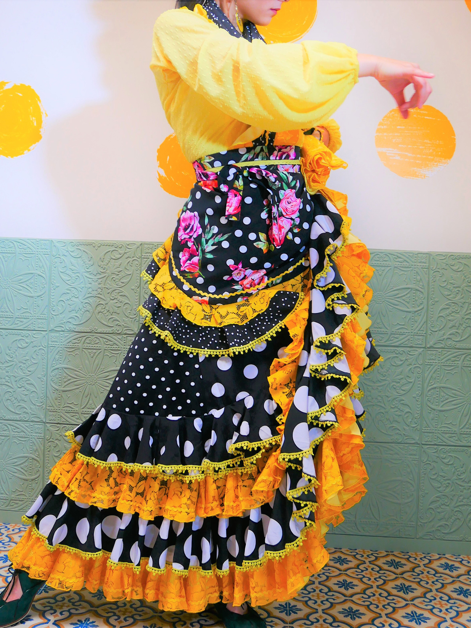 Sonia Johnes | フラメンコ衣装のソニア・ジョーンズ 公式ブランドサイト