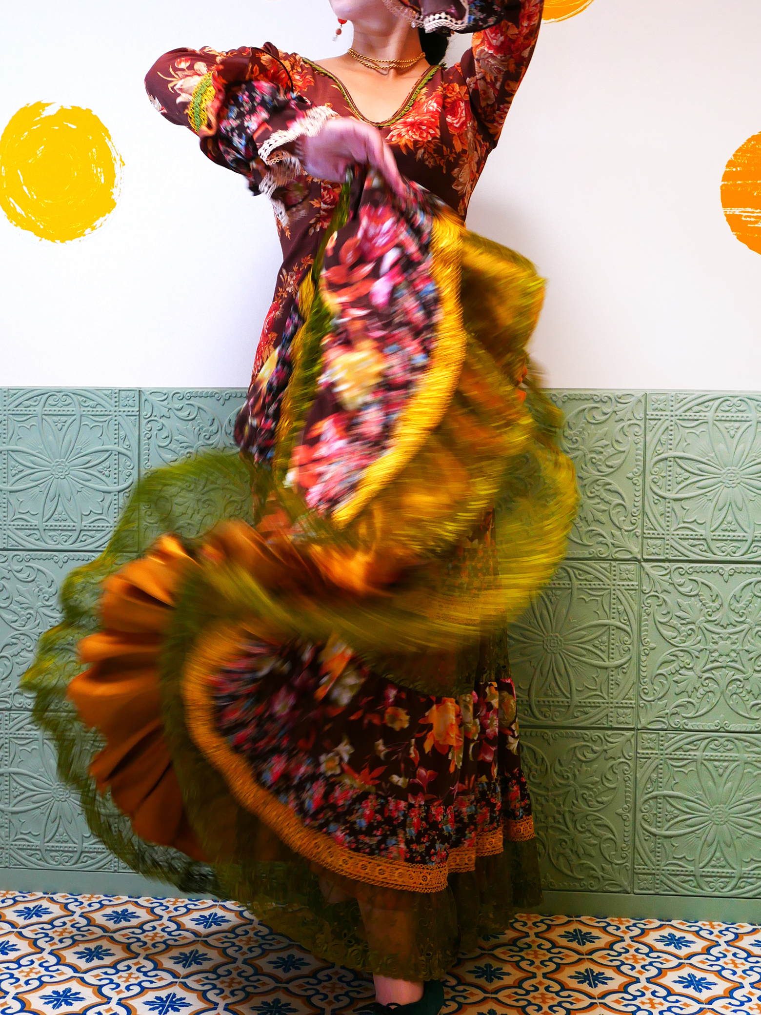 Sonia Johnes | フラメンコ衣装のソニア・ジョーンズ 公式ブランドサイト