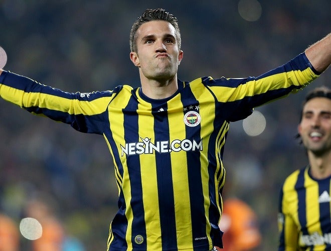 広島がファン・ペルシに獲得オファー!? 現地メディアが 「希望額を確認