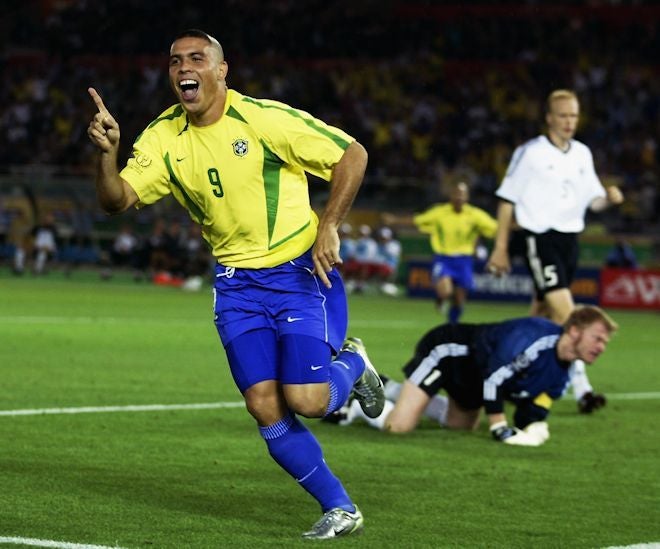 ロナウドはなぜ「フェノーメノ」だったのか？ 現代でも通用するか