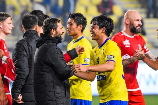 遠藤、冨安、鎌田が躍動！ 難敵相手の完勝劇で「キラリ」と光った三者