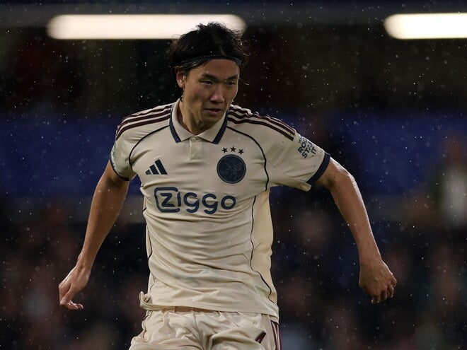 欧州メディアの記者に訊いたアヤックス板倉滉の評価！リアルな比較も