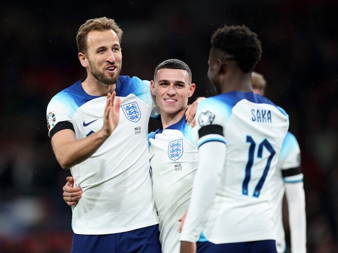 クラシックでエレガント」現代風にアレンジされたイングランド代表の新