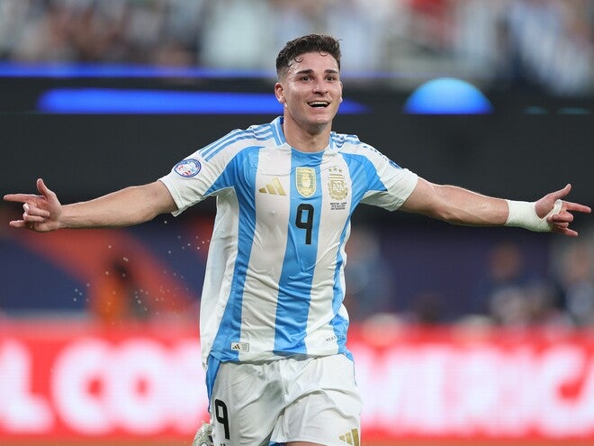 オーウェンみたい」「鬼のようなトラップ」アルバレスの巧みなボール