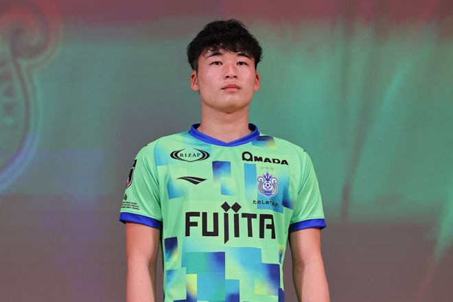 画像】湘南ベルマーレが2025新体制発表会を開催！新ユニフォームを纏っ