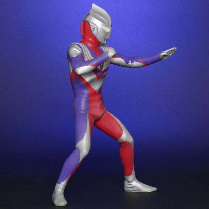 エクスプラスから「ウルトラマンティガ」が、なんと完全新規造形の