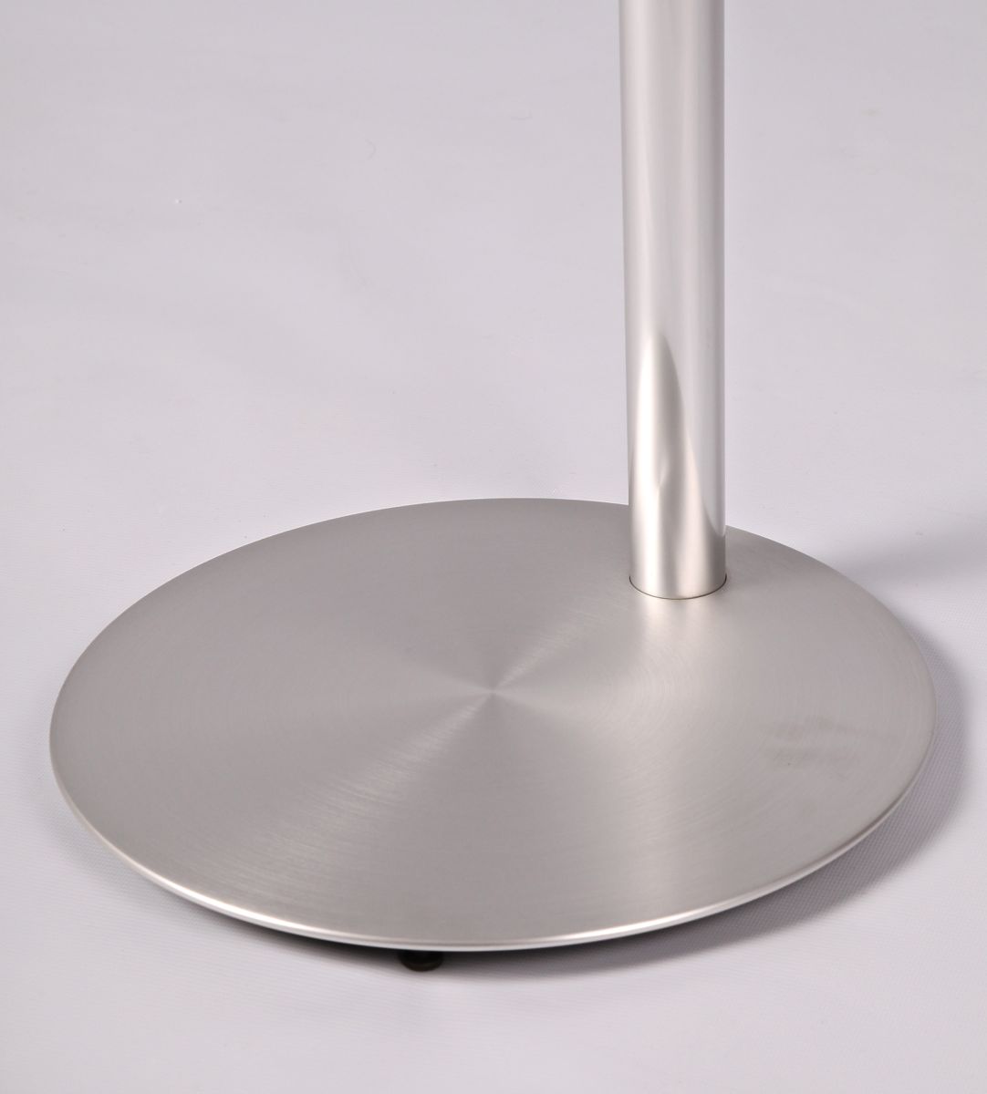 BeoSound 3200 Aluminium Pole Floor Stand (Pre-owned)
