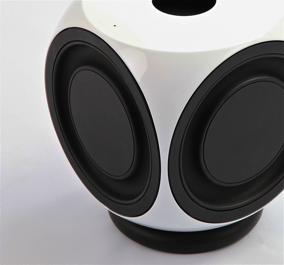 Pre-owned B&O Subwoofers - BeoLab 2, BeoLab 19, BeoLab 11