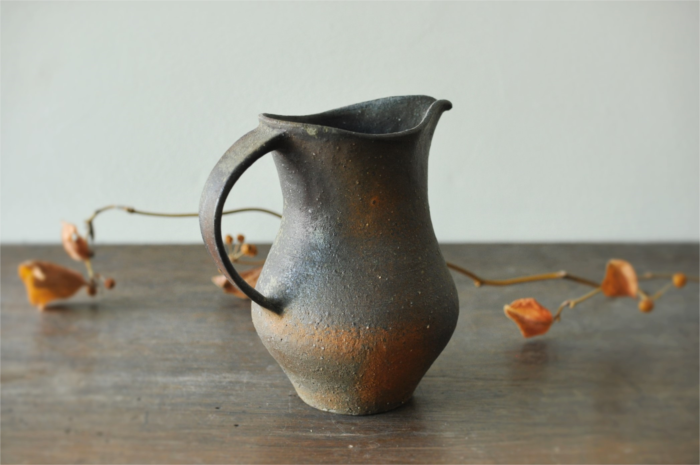 境知子：焼締ピッチャー・蓋物｜うつわ SouSou｜Online Shop