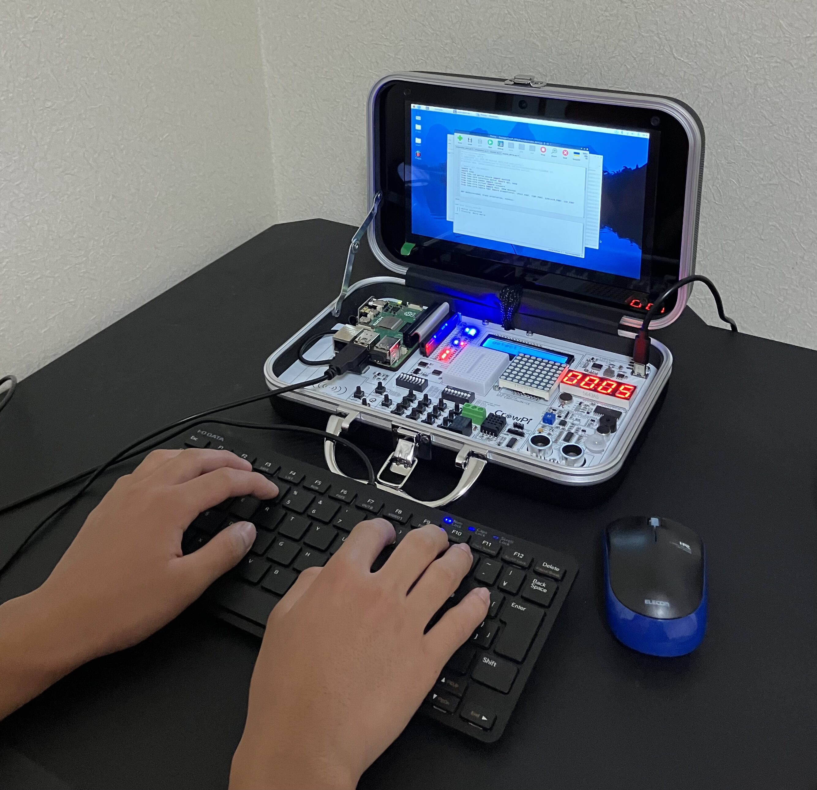 レビュー】ハードケース型Raspberry Pi学習キットCrowPiを使ってみた