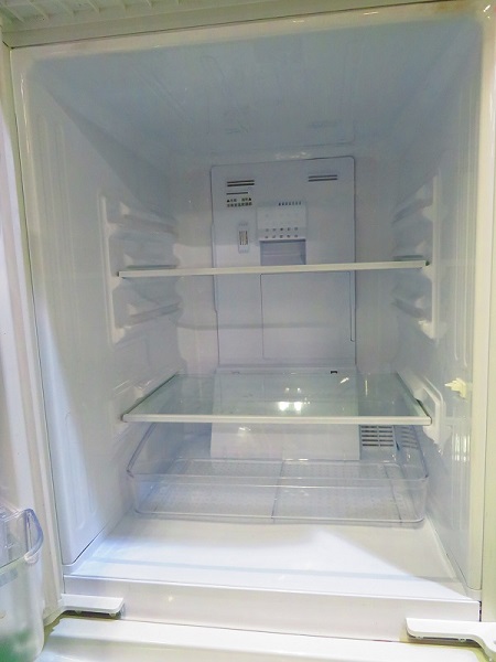 SHARP 2015年製 137L 冷凍冷蔵庫 SJ-D14A-W 側面傷あり