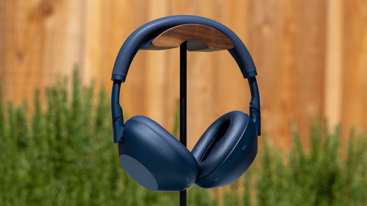 Sony WH-1000XM6 - Review 2025 - PCMag Middle East