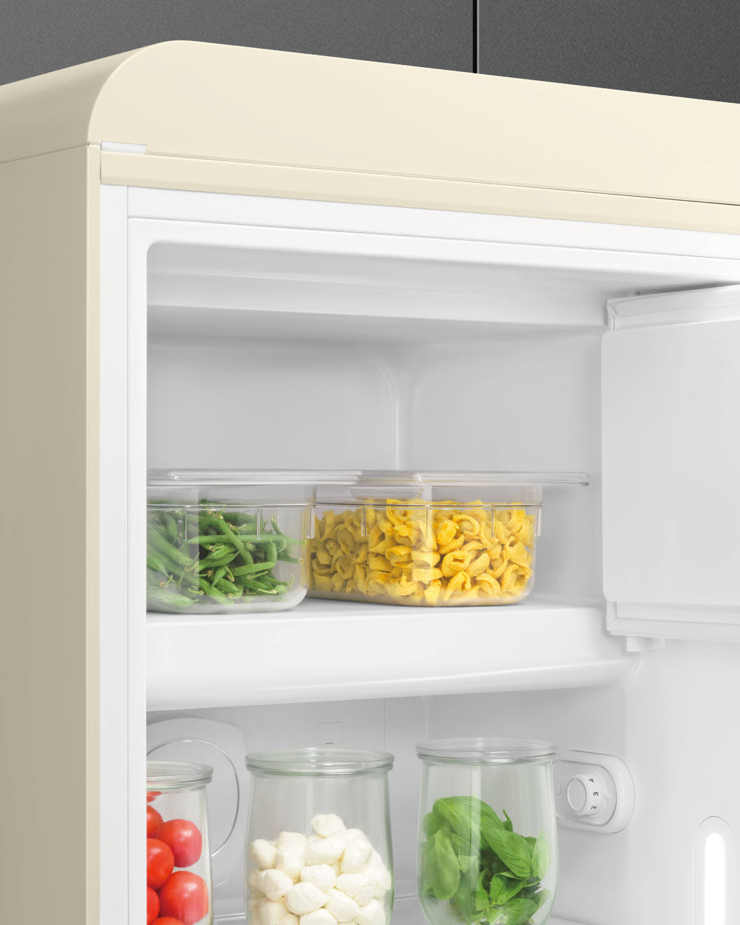 SMEG FAB28(冷蔵庫) Cream(クリーム) | SMEG (スメッグ) 日本総輸入