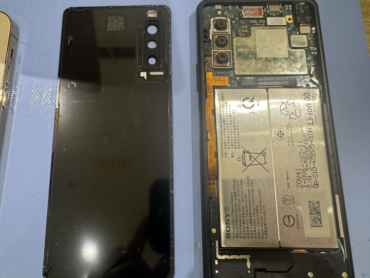 Xperia 10 Ⅲはいつまで使える？Xperia 10 Ⅲバッテリー交換等修理を