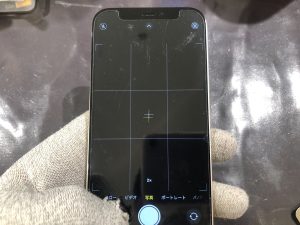 iPhone 12 カメラレンズ修理を解説！カメラレンズ割れとカメラが真っ暗