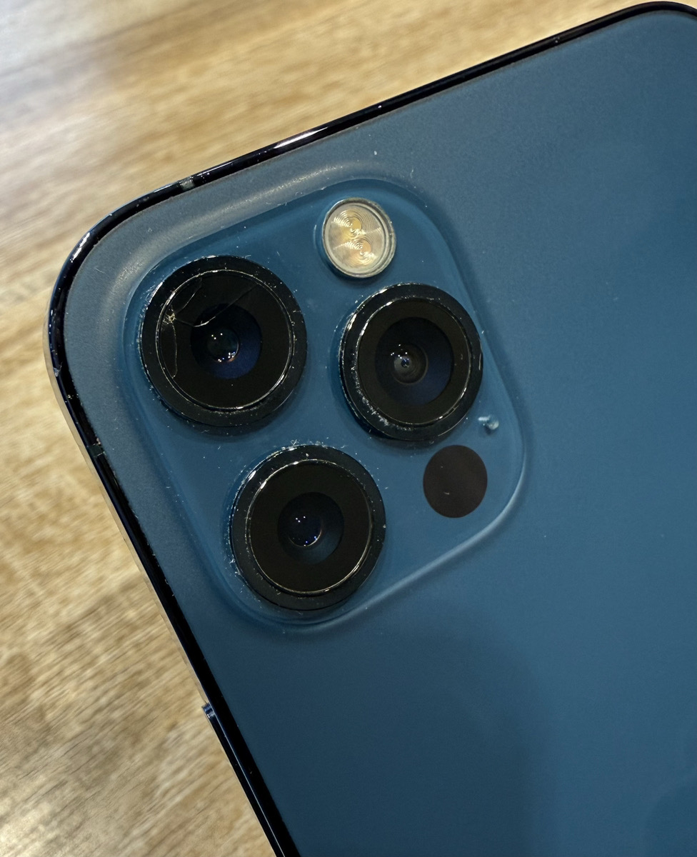 iPhone 13 mini ミッドナイト SIMフリー カメラレンズ割れ有 割れた