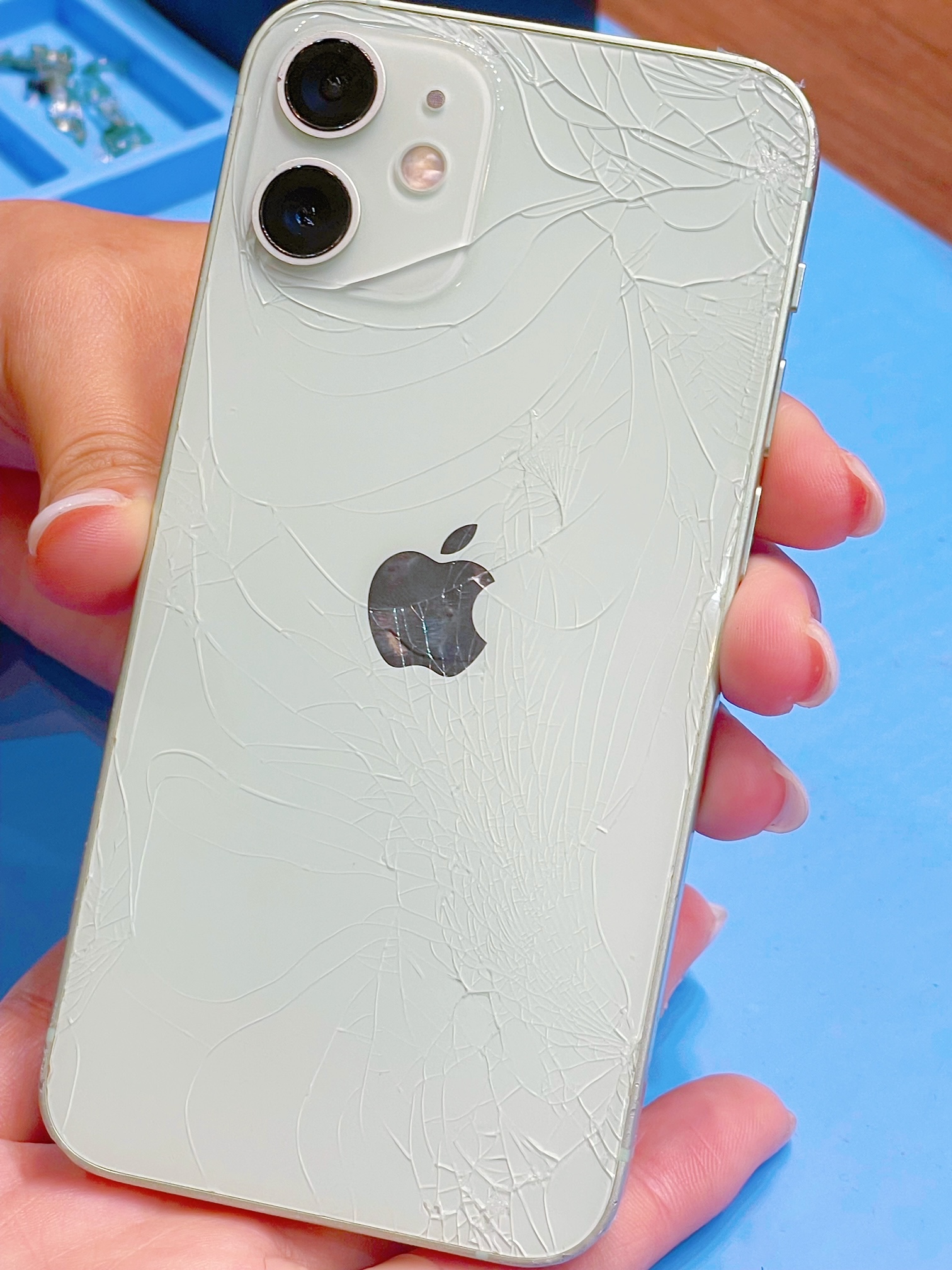 赤池店】スマホの背面割れを防ぐには | iPhone修理・iPad修理 スマート