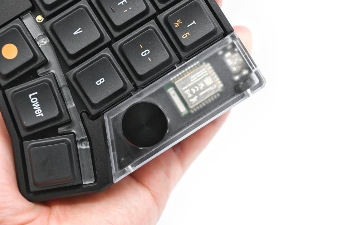 Cornix LP レビュー。分割キーボード沼の入り口に最適な入門機 - すま