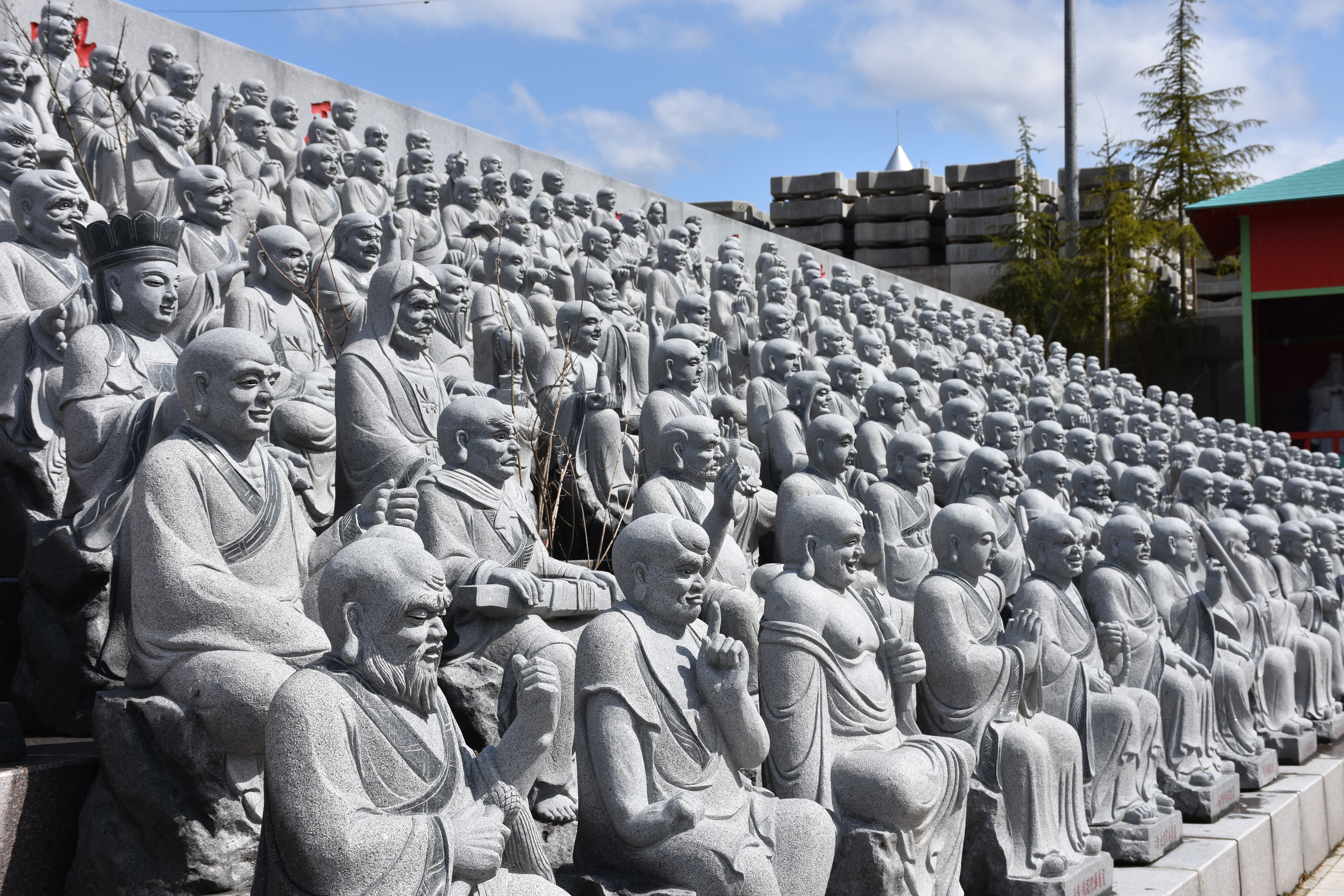 佐野原五百羅漢園：（一社）白鷹町観光協会（公式サイト）