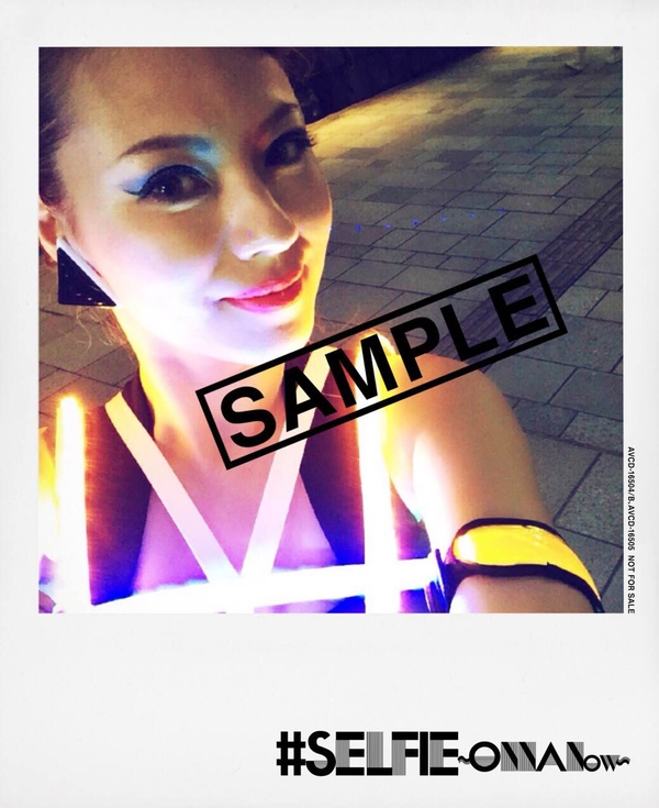 MAX:初回限定封入特典「ポラロイドサイズ生写真カード」絵柄公開！