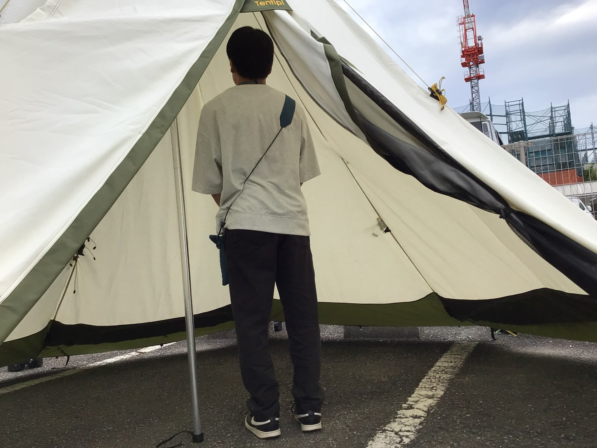大型ワンポールテント！tentipi（テンティピ）のサファイア 7 CPのご