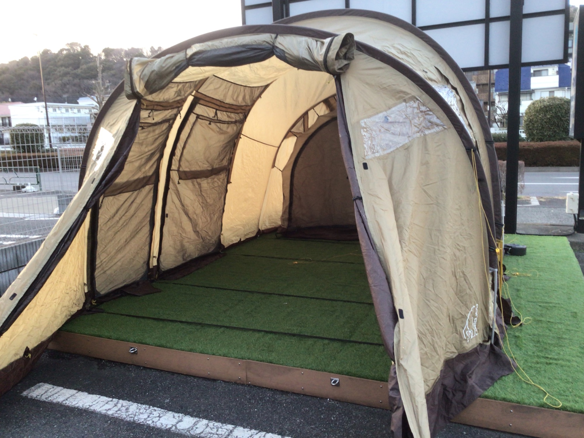 驚きの特別価格！！】 Nordisk (ノルディスク)の限定スカート付き